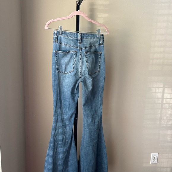 We the free by free people Women's Blue Flared Jeans bell bottoms - Picture 8 of 10